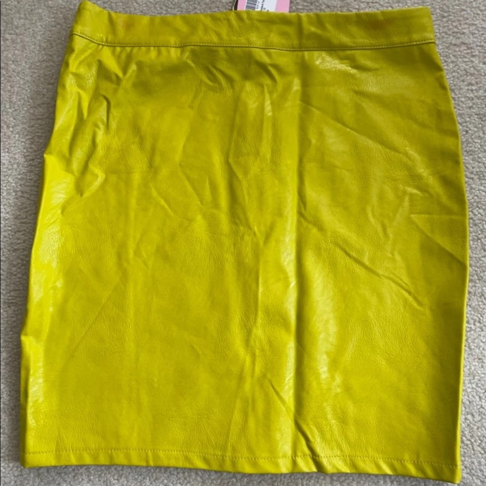 Arla faux leather skirt